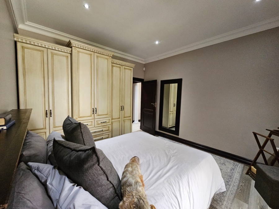 5 Bedroom Property for Sale in Jim Fouchepark Free State